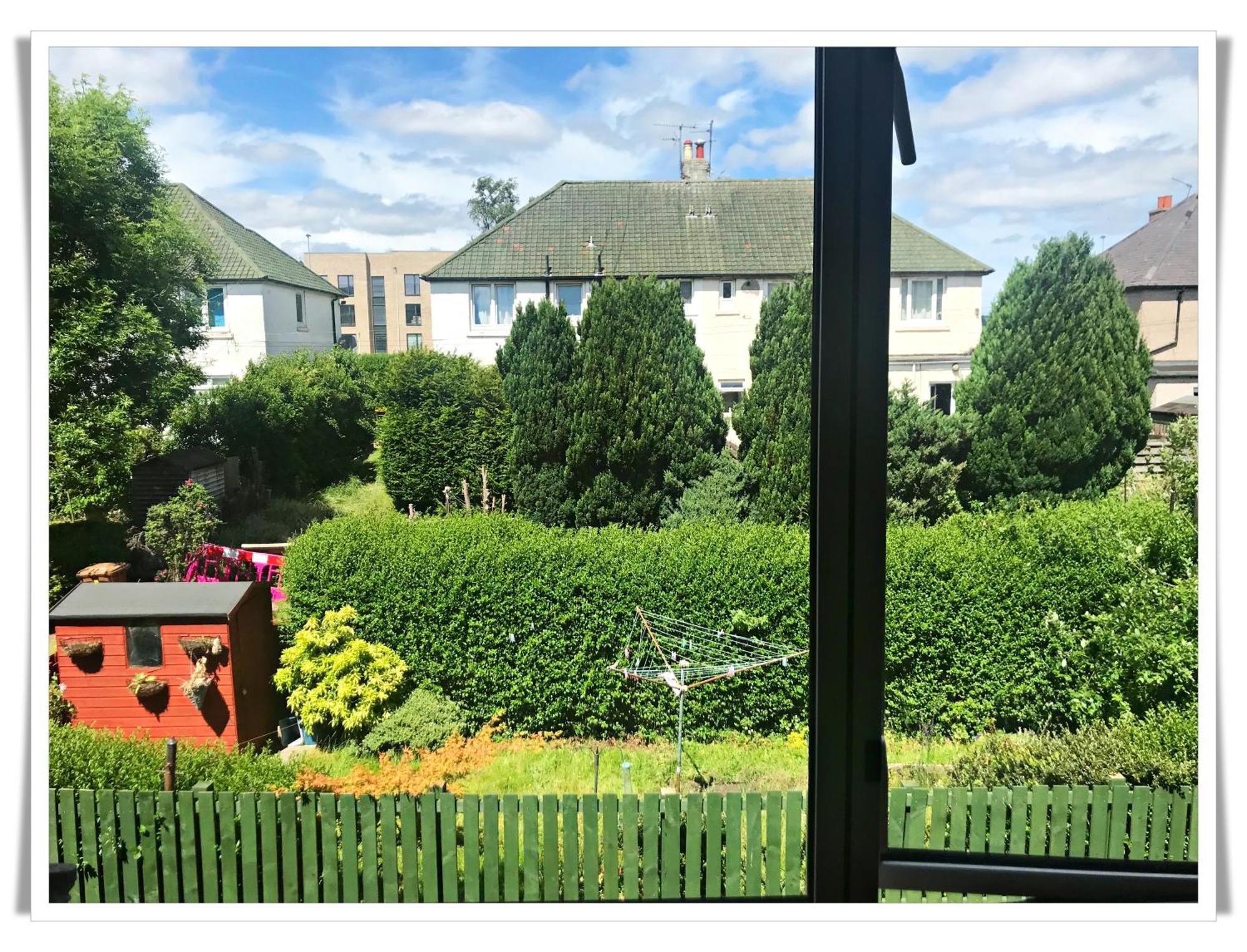 Bright & Spacious Double Room With Garden View- Close To Airport & City Centre إدنبرة المظهر الخارجي الصورة